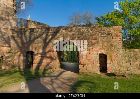 Schloss Nanstein bei Landstuhl im pfälzischen Deutschland im Norden Straße nach Santiago de Compostela Stockfoto