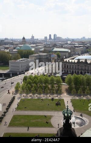 Blick vom Kuppelumgang nach Osten auf Lustgarten, unter den Linden, im Hintergrund Potsdamer Platz Stockfoto