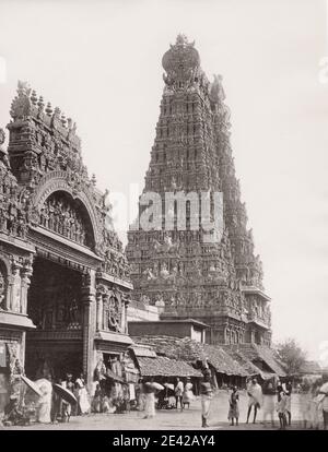 Vintage 19. Jahrhundert Foto: Tempel und Straße Szene, Tiruchirappalli, Trichy, Trichinopoly, indien. Stockfoto