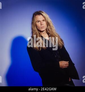 ENSCHEDE, NIEDERLANDE, OCT 18, 1997: Gitarrist und Komponist Adrian Vandenberg war zwischen 1987 und 1999 Mitglied der Band Whitesnake. Stockfoto