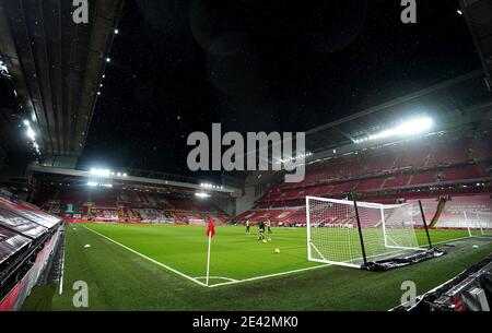 Allgemeiner Blick von innen ein leeres Stadion vor dem Premier League Spiel in Anfield, Liverpool. Bilddatum: Donnerstag, 21. Januar 2021. Stockfoto