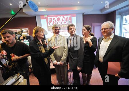 Reunion du Front de la Gauche en Presence de Marie-George Buffet et Jean-Luc Melenchon a la Maison de l'Amerique Latine a Paris, France, le 7 Avril, 2009. Photo Mousse/ABACAPRESS.COM Stockfoto