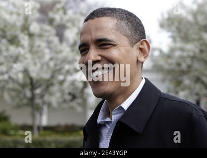 US-Präsident Barack Obama wird am 13. April 2009 während der Ostereierrolle im Weißen Haus in Washington, DC, USA, gesehen. Foto von Yuri Gripas/ABACAPRESS.COM Stockfoto