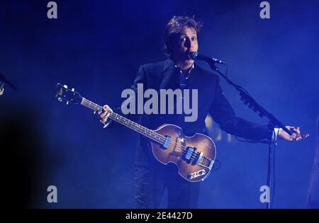 Sir Paul McCartney tritt am 18. April 2009 beim Coachella Valley Music and Arts Festival 2009 in Indio, CA, USA, auf. Foto von Lionel Hahn/ABACAPRESS.COM Stockfoto