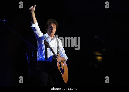 Sir Paul McCartney tritt am 18. April 2009 beim Coachella Valley Music and Arts Festival 2009 in Indio, CA, USA, auf. Foto von Lionel Hahn/ABACAPRESS.COM Stockfoto