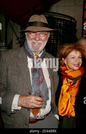 Jean-Pierre Marielle bei der 9. Jährlichen 'Prix Cine Roman Carte Noire' Zeremonie im Hotel Plaza Athenee in Paris, Frankreich am 27. April 2009. Foto von Denis Guignebourg/ABACAPRESS.COM Stockfoto