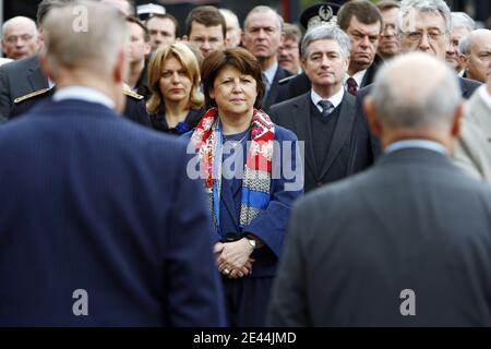 Die Ministerpräsidentin und Bürgermeisterin von Lille Martine Aubry nimmt am 8. Mai 1945 in Lille, Frankreich, am 8. Mai 2009 Teil. Foto von Mikael Libert/ABACAPRESS.COM Stockfoto