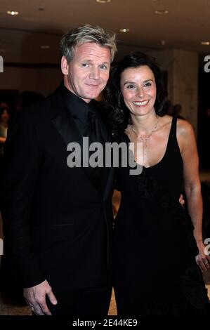 Der Starkoch Gordon Ramsay und seine Frau Tana Ramsay nehmen am 9. Mai 2009 am White House Correspondenents Dinner im Hilton Hotel in Washington, DC Teil. USA. Foto von Olivier Douliery/ABACAPRESS.COM Stockfoto