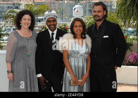 Der Schauspieler Rowan McNamara, die Schauspielerin Marissa Gibson und Warwick Thorton nehmen am 16. Mai 2009 an einem 'Samson and Delilah' Fotocall Teil, der im Palais des Festivals während des 62. Internationalen Filmfestivals von Cannes in Cannes, Frankreich, stattfand. Foto von Nebinger-Orban/ABACAPRESS.COM Stockfoto