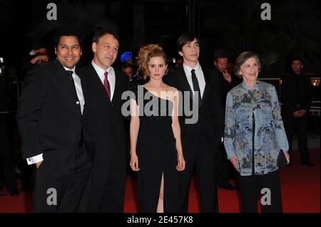 Lorna Raver, Justin Long, Alison Lohman, Sam Raimi und Dileep Rao kommen zur Vorführung von 'Drag Me To Hell' während der 62. Filmfestspiele von Cannes im Palais des Festivals in Cannes, Frankreich am 20. Mai 2009. Foto von Nebinger-Orban/ABACAPRESS.COM Stockfoto