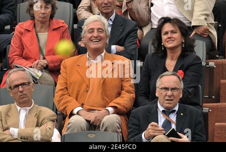 Jean-Loup Dabadie nimmt am 27. Mai 2009 an den French Tennis Open 2009 in der Roland Garros Arena in Paris Teil. Foto von Christophe Guibbaud/ABACAPRESS.COM Stockfoto