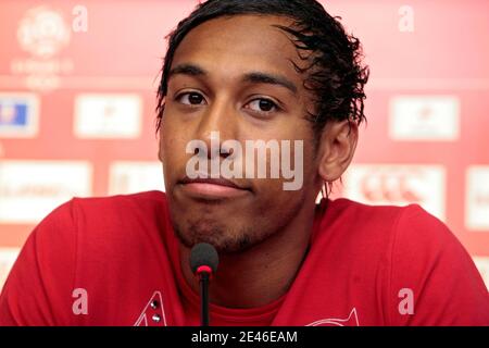 Der neue Spieler von Lille Pierre-Emerick Aubameyang posiert während seiner offiziellen Präsentation am 30. Juni 2009 in Lille, Frankreich. Foto von Mikael Libert/ABACAPRESS.COM Stockfoto