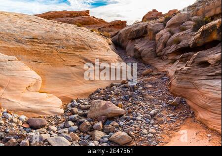 Pastell Walled Slot Canyon in Kaolin Wash, Valley of Fire State Park, Nevada, USA Stockfoto