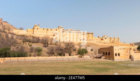 Ein Weitwinkel Blick auf den Eingang zum amer Fort in jaipur, indien Stockfoto