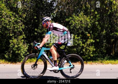 Luke Durbridge vom Team Bike Exchange auf dem Weg nach Sieger Stufe 1 des Festivals des Radsports in der barossa Valley in Australien Stockfoto