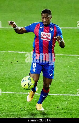 Papakouli Diop von SD Eibar während der spanischen Meisterschaft La Liga Fußballspiel zwischen SD Eibar und Atletico de Madrid am 21. Januar 2021 im Municipal Ipurua Stadium in Eibar, Spanien - Foto Ricardo Larreina / Spanien DPPI / DPPI / LiveMedia Stockfoto