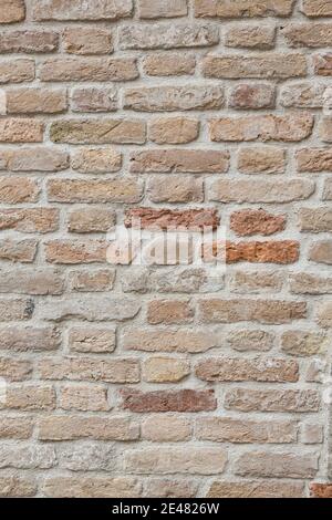 Nahaufnahme der Ziegelmauer in Venedig, Italien Stockfoto
