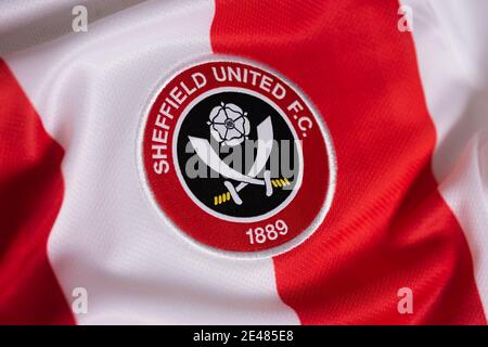 Nahaufnahme des FC Sheffield United Fußballtrikots 2020/21. Stockfoto