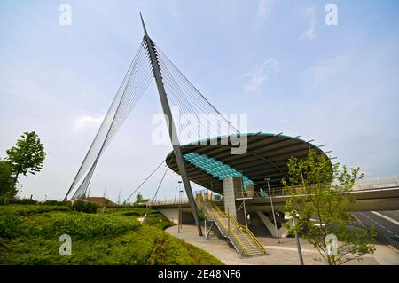 Der Metrolink Straßenbahn (Stadtbahn) Station an der Central Business Park, Newton Heath, Manchester, England, UK Stockfoto