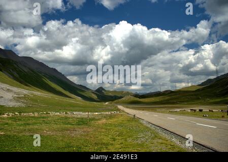 Unglaubliches Bergpanorama am Albulapass in der Schweiz 12.8.2020 Stockfoto