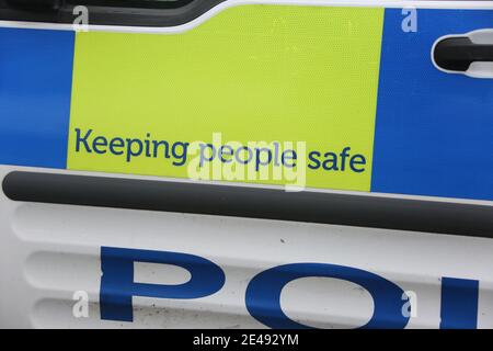 Polizeigrafiken auf Police Scotland Fahrzeug. Polizei Schottland, rechtlich der Polizei-Service von Schottland genannt, ist die nationale Polizei von Schottland. Stockfoto