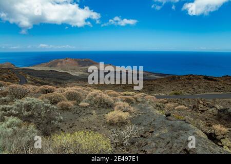 Vulkanische Landschaft in der Nähe des Orchilla-Leuchtturms. Südwestküste der Insel El Hierro. Spanien. Stockfoto