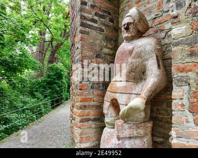 Legende, Legende, Steinerene Mann, der Steinerne Mann, Stoinernen Ma, D'Stoinerne Ma, der Stoinerne Mo, Stadtmauer, Stadtmauer, Schwedenstiege, Sehenswürdigkeit, historischer Ort von Interesse, Ort von Denkmal, Denkmal, Denkmalschutz, aufgeführt, historische Altstadt, Altstadt Stockfoto