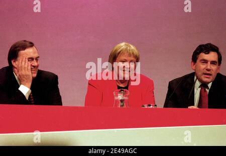 Labour Party Conference Brighton England 1997. Oktober L-R: John Prescott, Mo Mowlam und Gordon Brown die erste Labour Party Konferenz mit Tony Blair als Premierminister Stockfoto