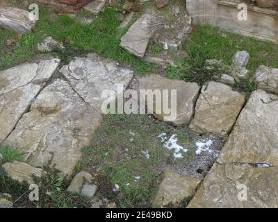 Altes römisch-byzantinisches Forum mit Arkade in Thessaloniki, Griechenland Stockfoto