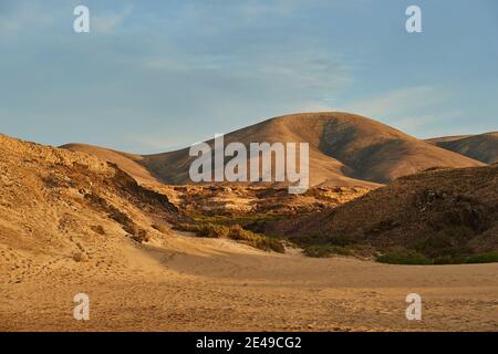 Mount Tindaya und Vallebrón von El Cotillo, Fuerteventura, Kanarische Inseln, Spanien Stockfoto