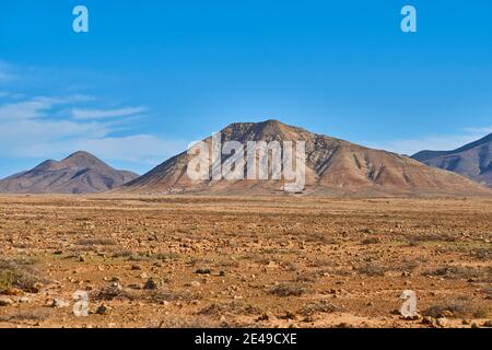 Mount Tindaya und Vallebrón von El Cotillo, Fuerteventura, Kanarische Inseln, Spanien Stockfoto