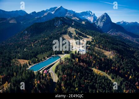 Hausberg, Beschneiung See, Kreuzwankel, Garmisch Classic Bereich, Zugspitze, Waxenstein, Garmisch-Partenkirchen, Luftbild, Werdenfelser Land, Oberland, Bayern, Deutschland Stockfoto