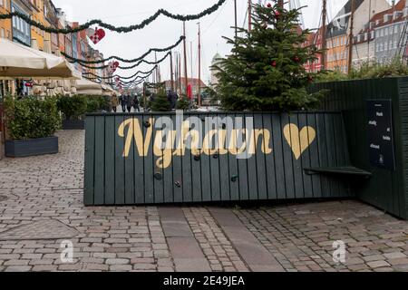 Kopenhagen, Dänemark - 12. Dez 2020: Das Logo des Nyhavn in Kopenhagen Stockfoto