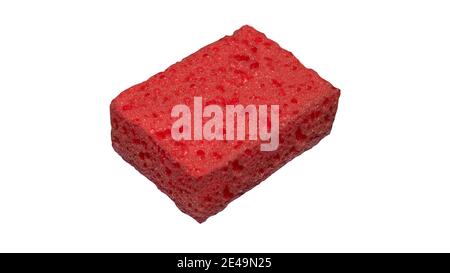 Roter Schwamm isoliert auf weißem Hintergrund. Schwamm zum Spülen Stockfoto