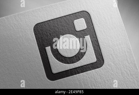 Instagram-Logo-Symbol auf Papiertextur Stockfoto