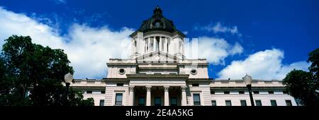 Low-Winkel-Ansicht eines Regierungsgebäudes, South Dakota State Capitol, Pierre, South Dakota, USA Stockfoto