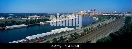 Stadt am Wasser, Mississippi River, St. Paul, Minnesota, USA Stockfoto