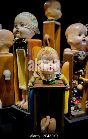 Karen Luknis, Künstlerin in Key West, Florida, FL USA. Südlichster Punkt in den kontinentalen USA. Skulpturen in den Studios von Key West, 2016 Stockfoto