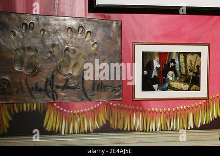 Michael Jacksons Wachsfigur am 9. Juli 2009 im Musée Grevin in Paris, Frankreich. Foto von Denis Guignebourg/ABACAPRESS.COM Stockfoto