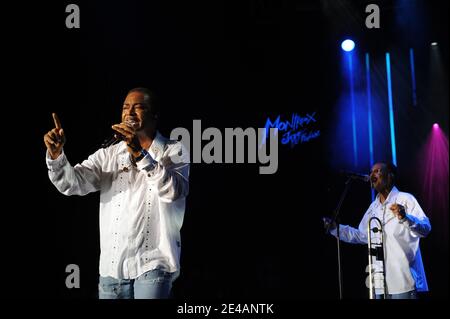 Kool and the Gang tritt am 15. Juli 2009 beim Montreux Jazz Festival in der Schweiz auf. Foto von Loona/ABACAPRESS.COM Stockfoto