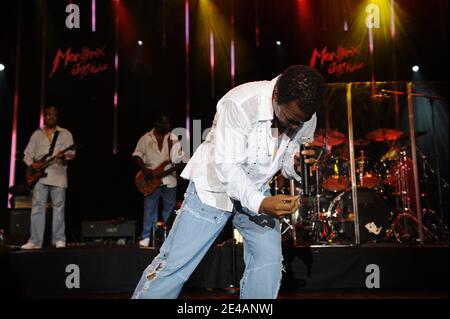 Kool and the Gang tritt am 15. Juli 2009 beim Montreux Jazz Festival in der Schweiz auf. Foto von Loona/ABACAPRESS.COM Stockfoto