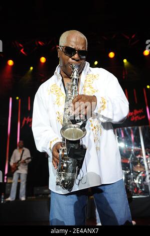 Kool and the Gang tritt am 15. Juli 2009 beim Montreux Jazz Festival in der Schweiz auf. Foto von Loona/ABACAPRESS.COM Stockfoto