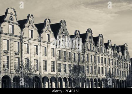 Blick auf die Grand Place-Gebäude, Arras, Pas-De-Calais, Nord-Pas-De-Calais, Frankreich Stockfoto