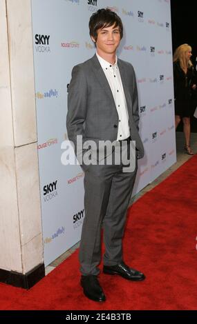 Logan Lerman kommt zur New Yorker Premiere von 'My One and Only' am 18. August 2009 in New York City, NY, USA. Der Film ist mit Renee Zellweger und George Hamilton zu sehen. Foto von Donna ward/ABACAPRESS.COM Stockfoto