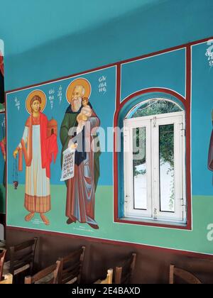 Innenraum einer griechisch-orthodoxen Kirche in Palea Epidauros, Saronischer Golf, Argolis Region, Peloponnes, Griechenland Stockfoto