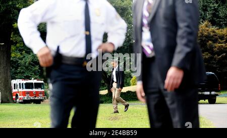 US-Präsident Barack Obama geht am 2. September 2009 auf dem South Lawn des Weißen Hauses in Washington in Richtung Marine One. Der Präsident und seine Familie reisen nach Camp David und werden dort nächste Woche Urlaub machen. Foto von Olivier Douliery /ABACAPRESS.COM Stockfoto