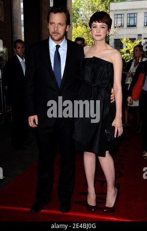 'Peter Sarsgaard und Carey Mulligan nehmen an der Vorführung von ''an Education'' beim 34. Toronto International Film Festival Toronto, Kanada, 10. September 2009 Teil. Foto von Lionel Hahn/ABACAPRESS.COM (im Bild: Peter Sarsgaard, Carey Mulligan)' Stockfoto