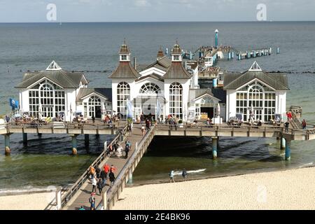 Pier im Ostseebad Sellin auf der Insel Rügen, Sellin, Rügen, Ostsee, Mecklenburg-Vorpommern, Deutschland Stockfoto