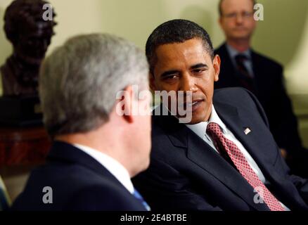 Präsident Barack Obama trifft sich am 16. September 2009 im Oval Office des Weißen Hauses in Washington, DC, USA mit dem kanadischen Premierminister Stephen Harper. Foto von Aude Guerrucci/ABACAPRESS.COM (im Bild: Barack Obama, Stephen Harper) Stockfoto