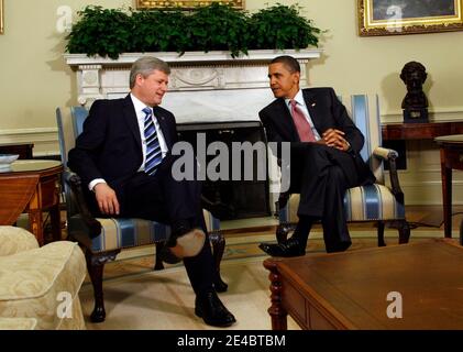 Präsident Barack Obama trifft sich am 16. September 2009 im Oval Office des Weißen Hauses in Washington, DC, USA mit dem kanadischen Premierminister Stephen Harper. Foto von Aude Guerrucci/ABACAPRESS.COM (im Bild: Barack Obama, Stephen Harper) Stockfoto